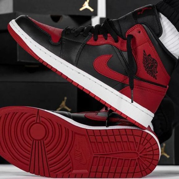 NWT Air Jordan 1 Mid “Banned 2020” - Picture 5 of 8